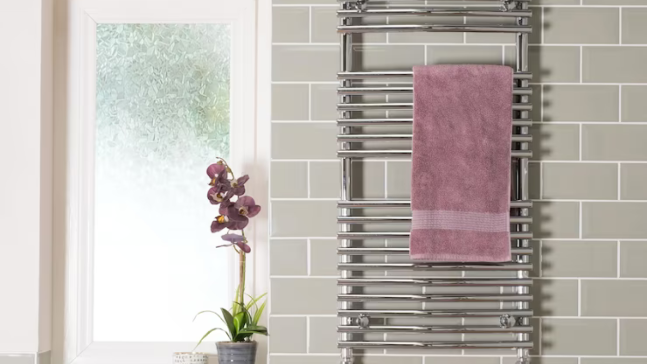 Towel Rod Ideas for Your Bathroom